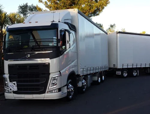 9-Axle Curtainsider Truck + Pull-Trailer